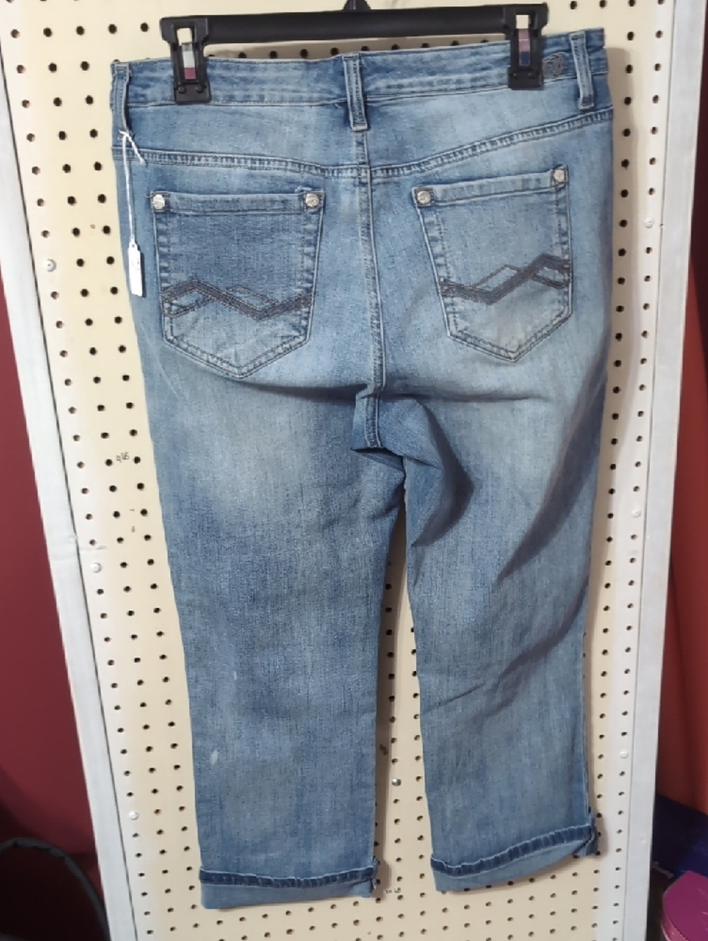 Code Bleu Capri Jeans - Picture 2 of 6